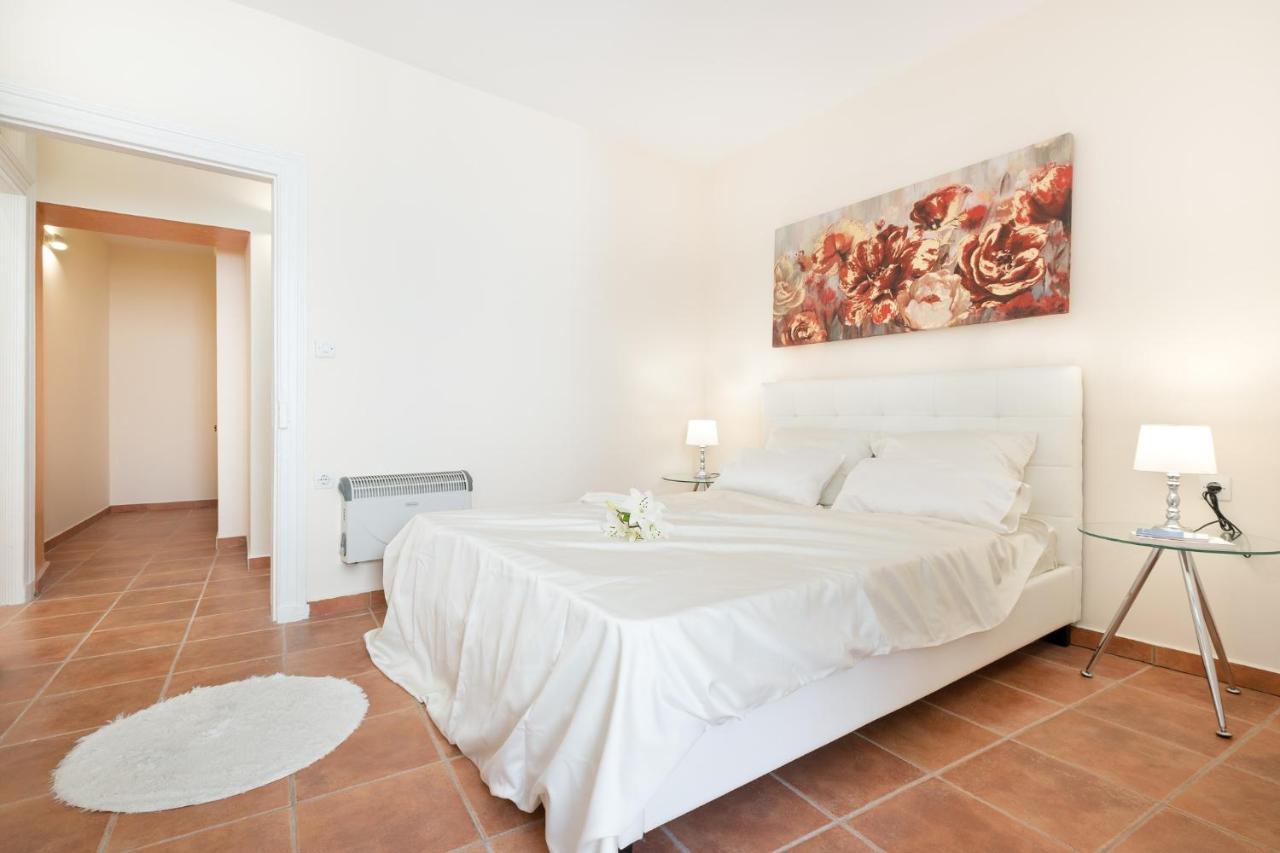 Old Town Gem - Elegant Guilford Apartment Corfu  Ngoại thất bức ảnh